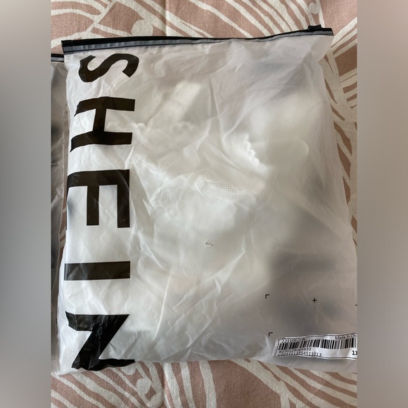 NWT SHEIN - White Plus Contrast Lace Mesh Underwire Teddy Bodysuit w/Garter Set - Picture 6 of 6